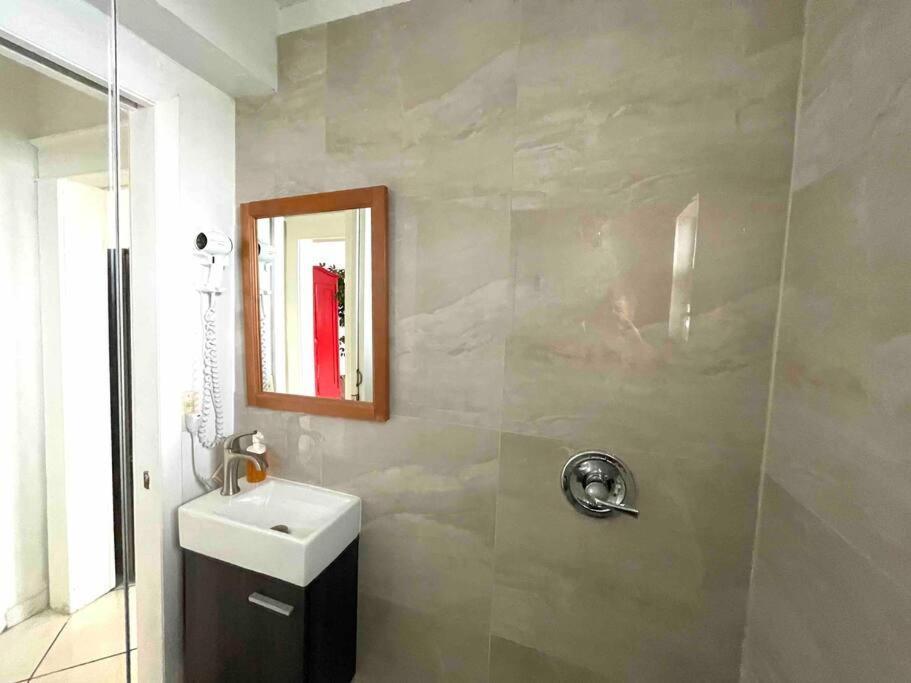Private Room In The Heart Of Calle Ocho Miami Exterior photo